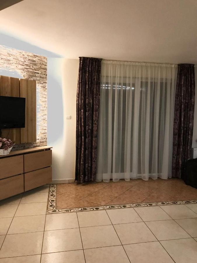 Kara Apartman Одореу Секуеш Екстериор снимка