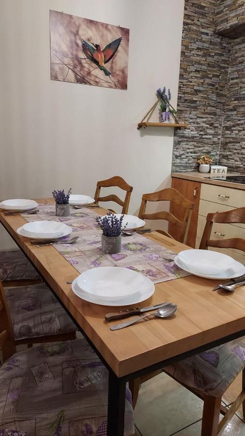 Kara Apartman Одореу Секуеш Екстериор снимка