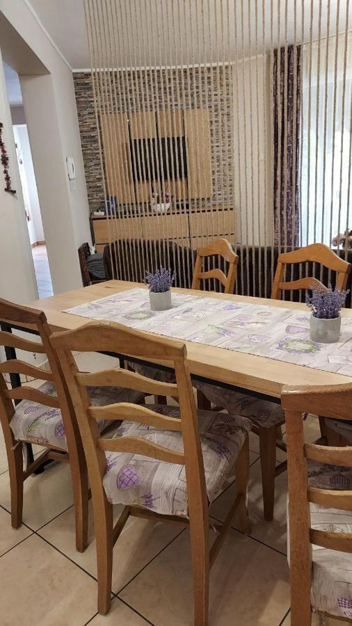Kara Apartman Одореу Секуеш Екстериор снимка