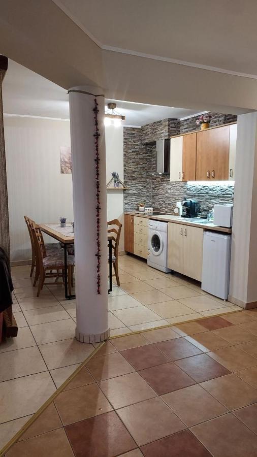 Kara Apartman Одореу Секуеш Екстериор снимка